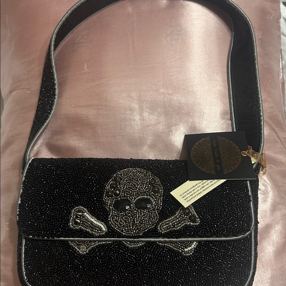 Handcrafted in India Beaded skull Halloween Bag Tik Tok Viral RARE NWT - Picture 1 of 5